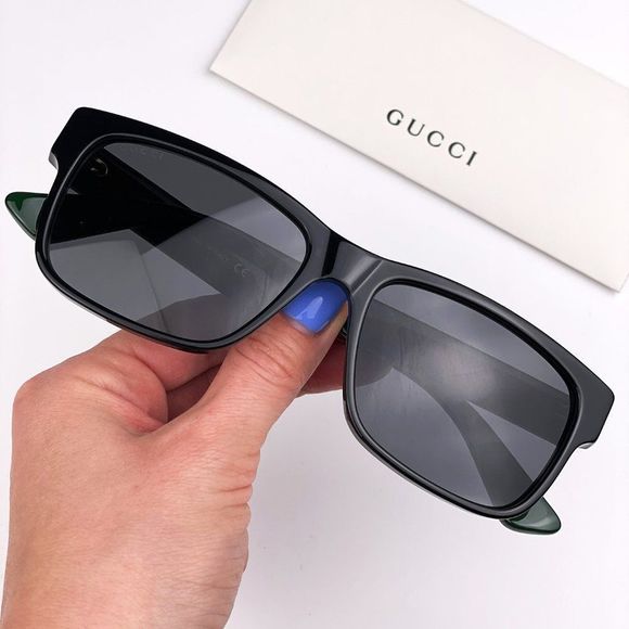 🔥 Gucci GG0340S 006 Sunglasses Black Green Red Grey Rectangle Men - Picture 1 of 11